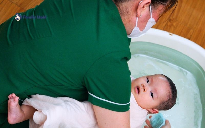 Kinh nghiệm & cách chăm sóc trẻ sơ sinh vào mùa đông
