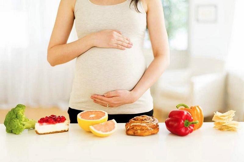 Mẹ bầu bị bệnh huyết áp cần bổ sung đầy đủ các dưỡng chất