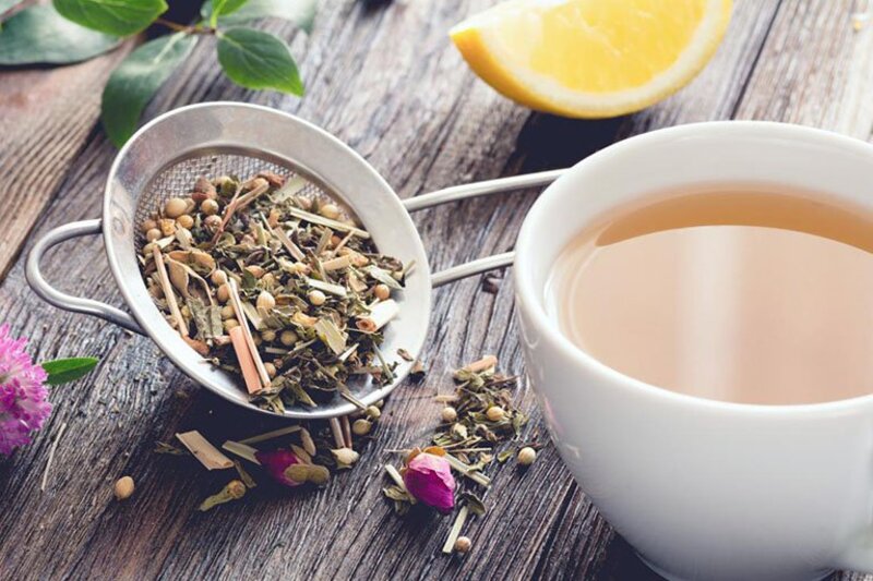 Trà cam thảo có thể hỗ trợ cơ thể mẹ bầu kích thích chuyển dạ và giảm cảm giác khó chịu trước khi sinh