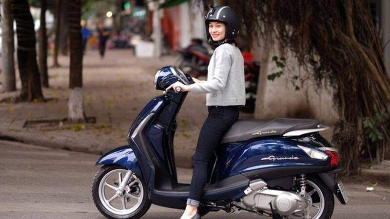 Đội mũ bảo hiểm đúng cách