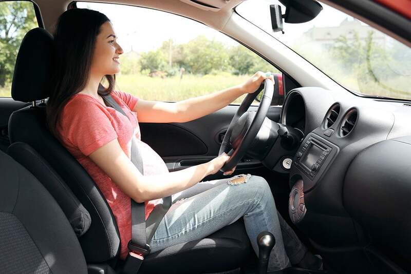Ô tô là phương tiện an toàn cho mẹ bầu