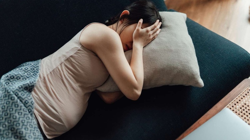 Mẹ có thể bị thay đổi tâm trạng, vui buồn thất thường